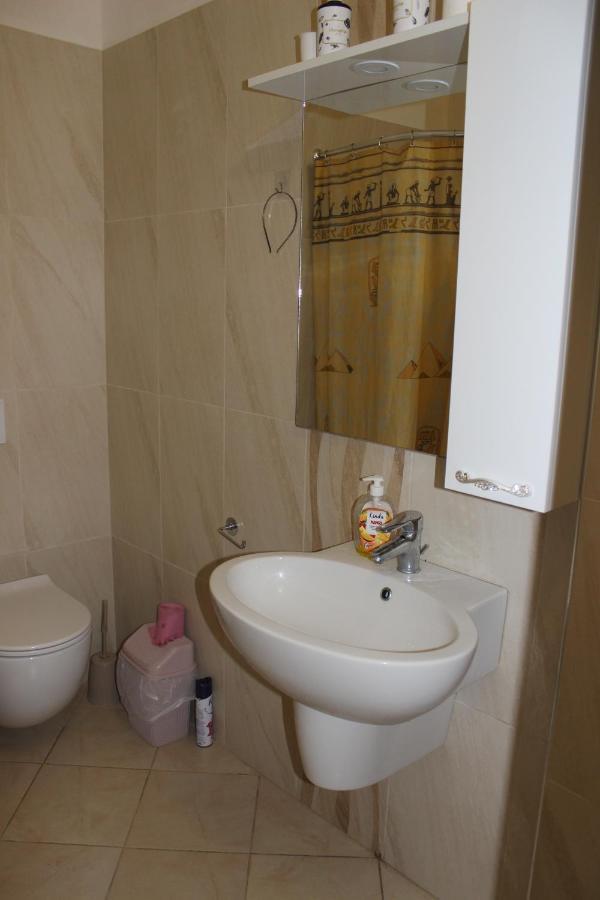 Cocoon Apartment Durres Ngoại thất bức ảnh